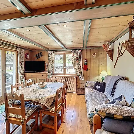 Cosy Proche Centre Village Avec Balcon Et Parking - Fr-1-560-161 * كومْبلو